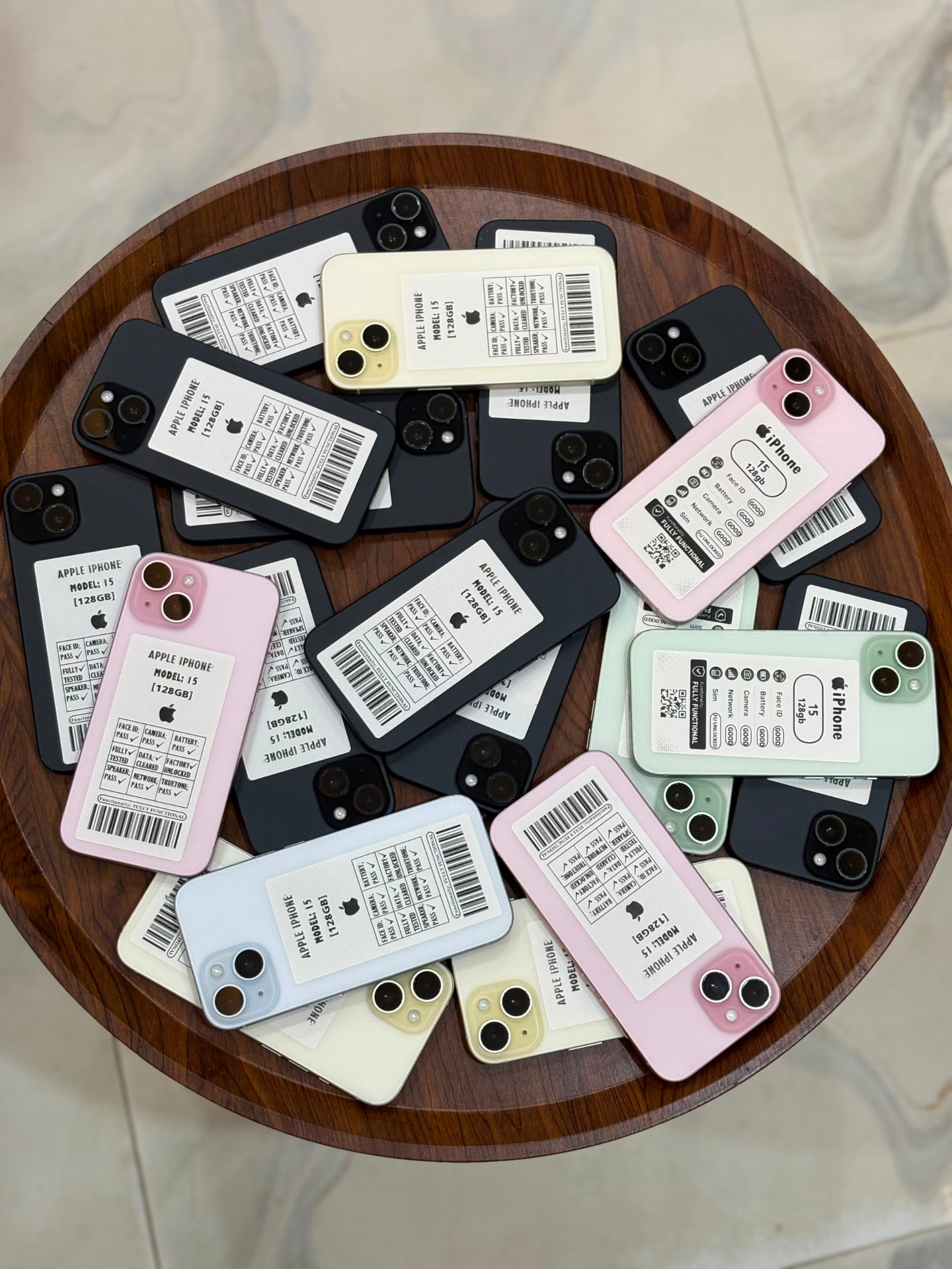 iPhone 15 — UK Used (128GB / 256GB) view 2