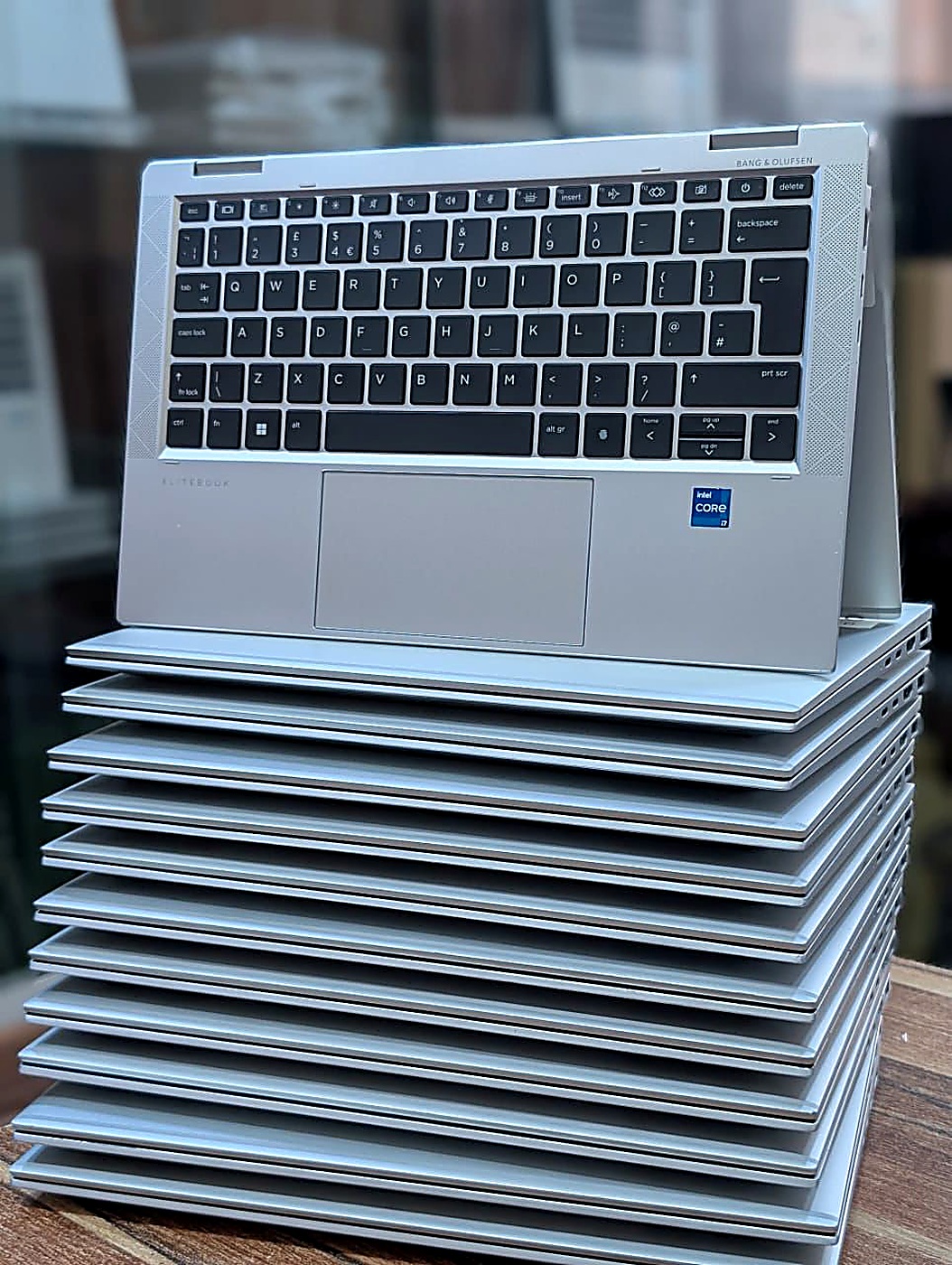 HP EliteBook x360 1030 G4 — Core i7, 8GB RAM, 256GB SSD